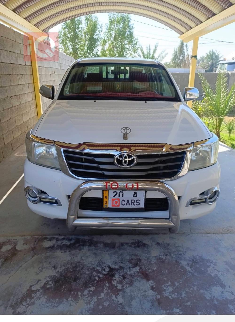 تويوتا هايلوكس